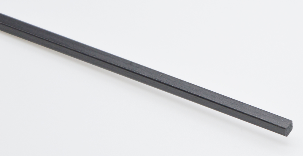 Baguette carbone 3 x 3 mm. Longueur 1 m.